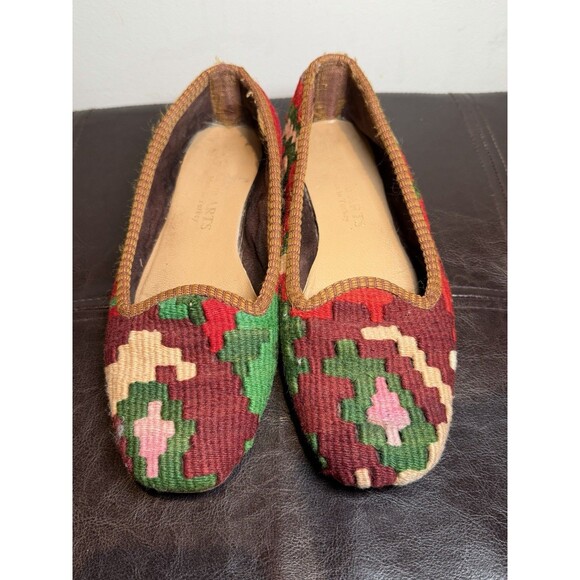 Kilim Arts Turkish Loafers Red Green Tan Wool Handcrafted Size 37 - Picture 2 of 6